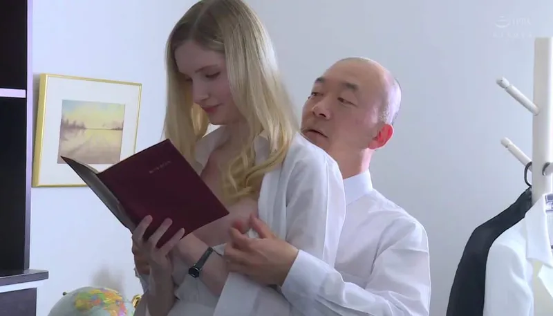 Người vợ chấp nhận làm em ghệ cho đối tác của ông chồng để trả nợ